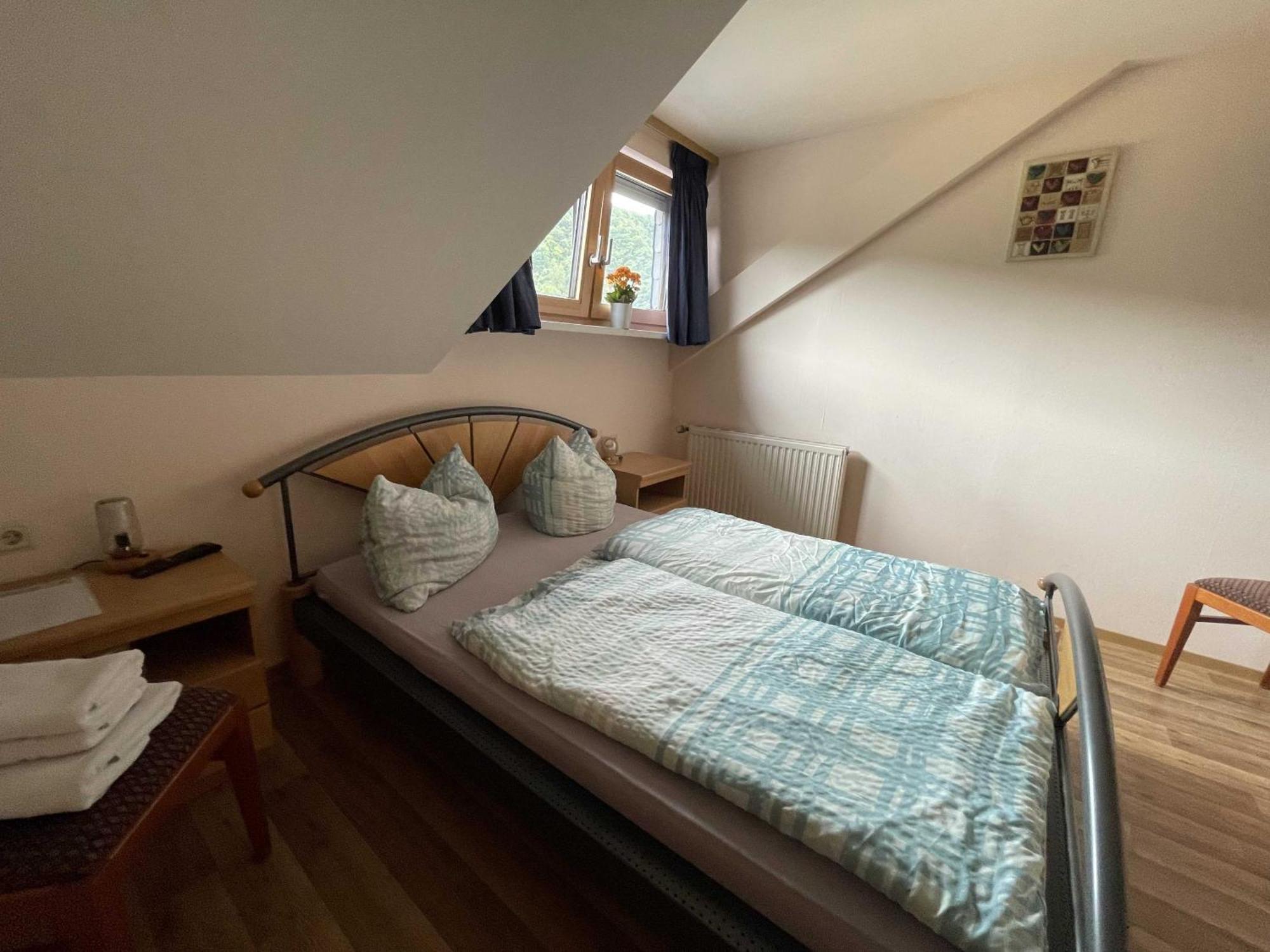 Hotel Zur Mosel Minheim Экстерьер фото