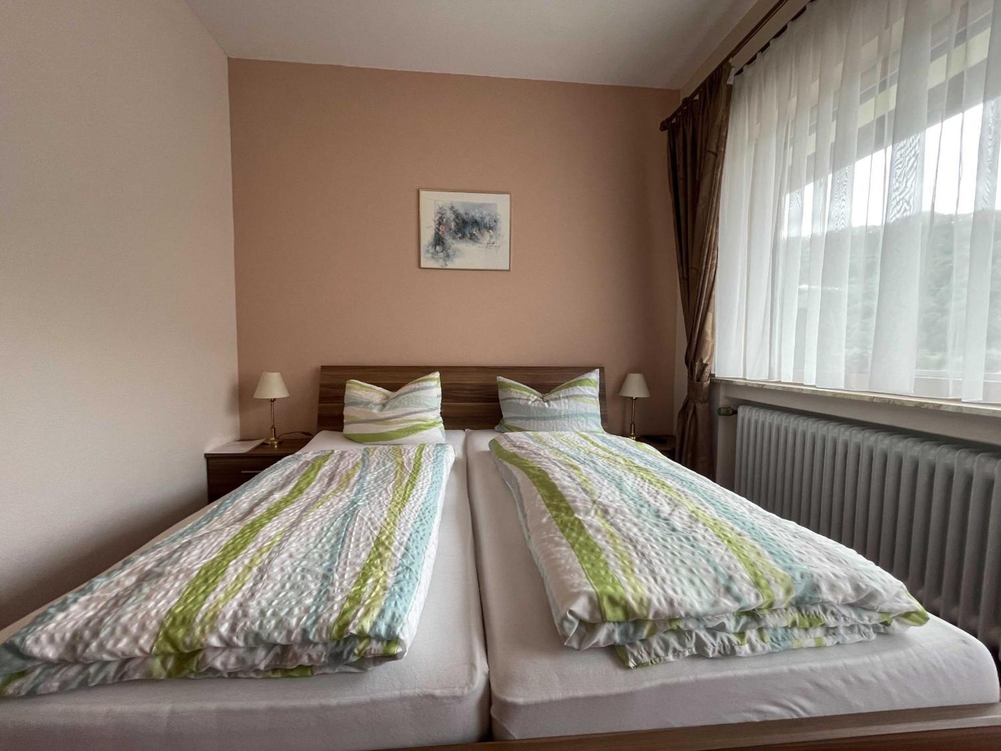 Hotel Zur Mosel Minheim Экстерьер фото