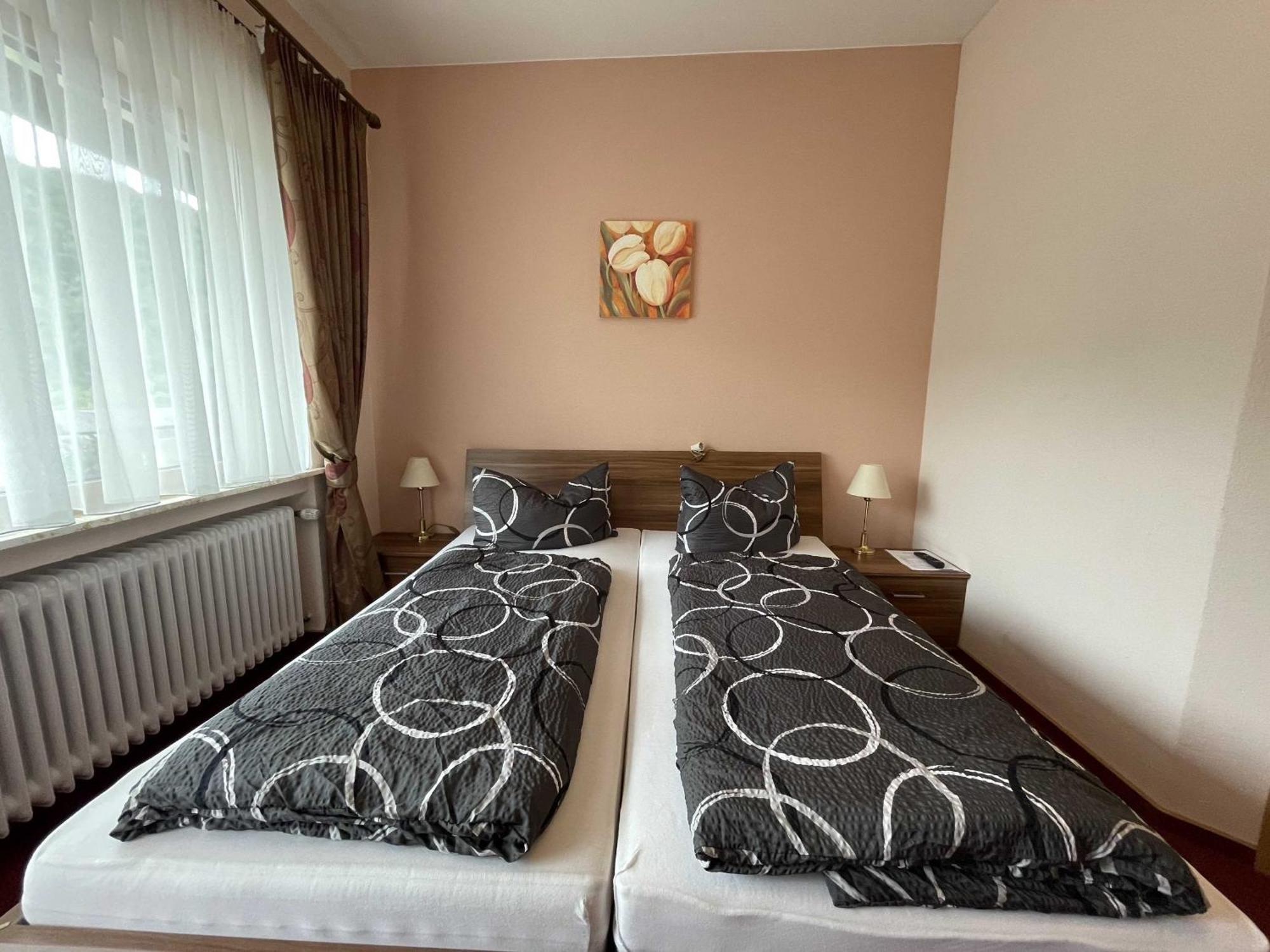 Hotel Zur Mosel Minheim Экстерьер фото