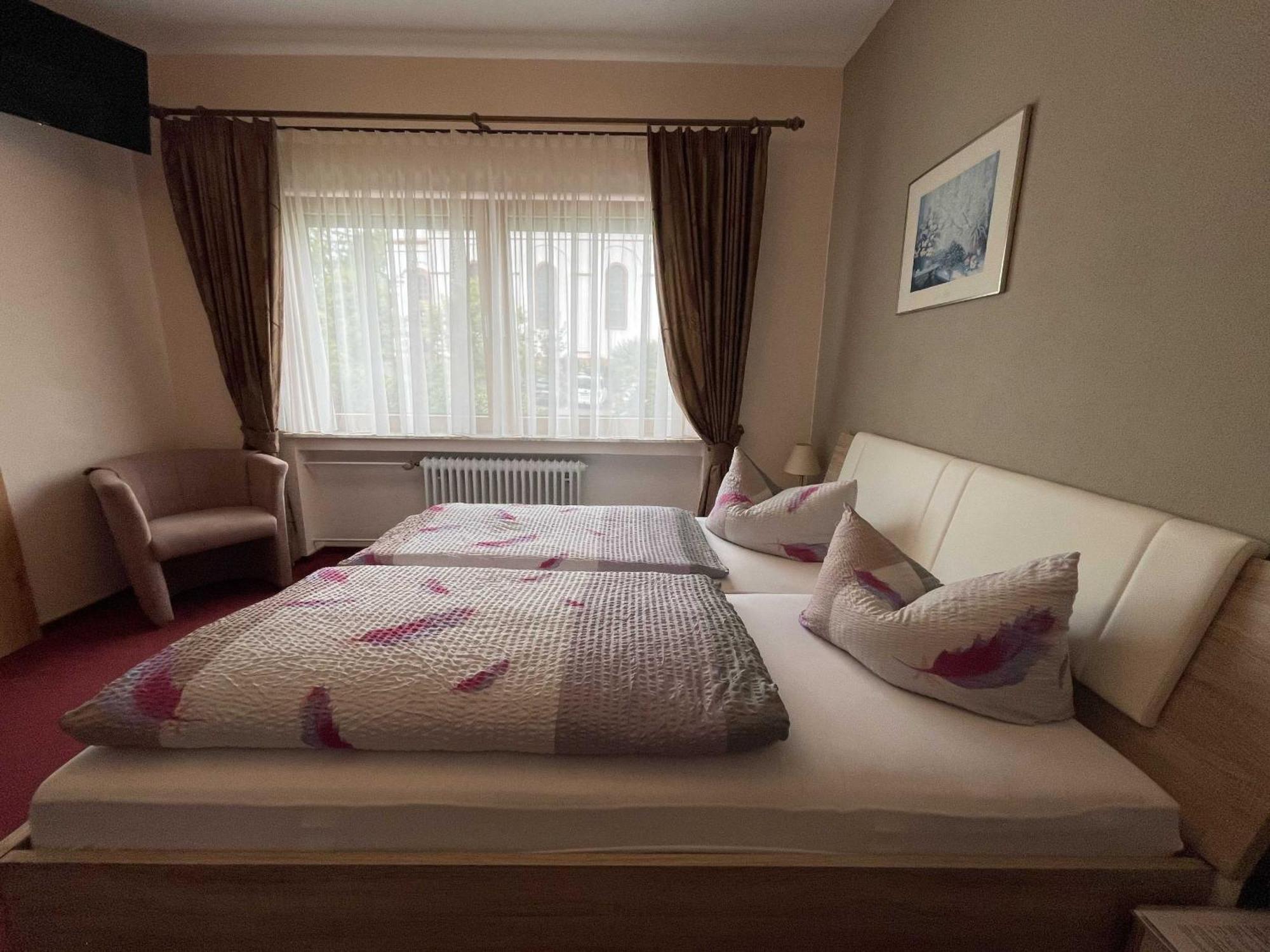 Hotel Zur Mosel Minheim Экстерьер фото