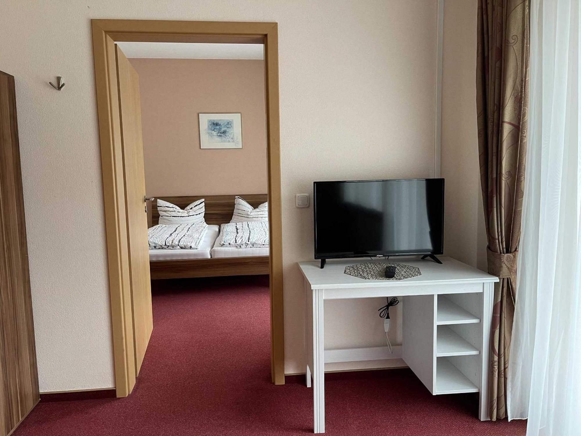 Hotel Zur Mosel Minheim Экстерьер фото